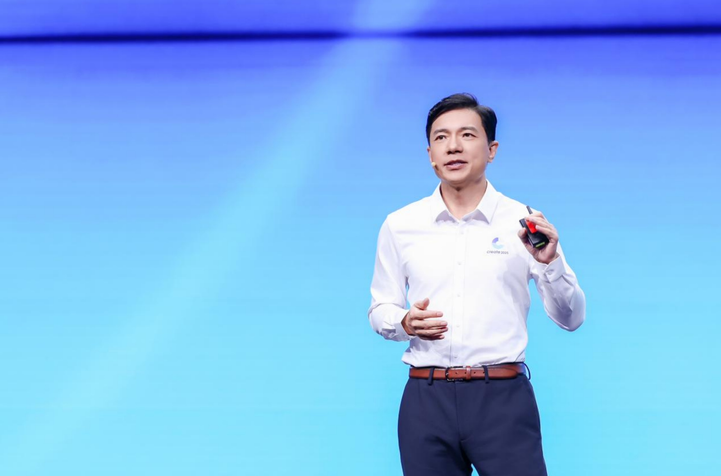 百度Create AI开发者大会：李彦宏发布两大新模型、多款热门AI应用，帮助开发者全面拥抱MCP(图2)